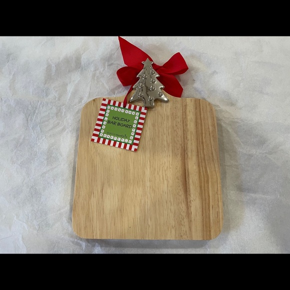 New small holiday cheese board by Mudpie - Picture 2 of 2